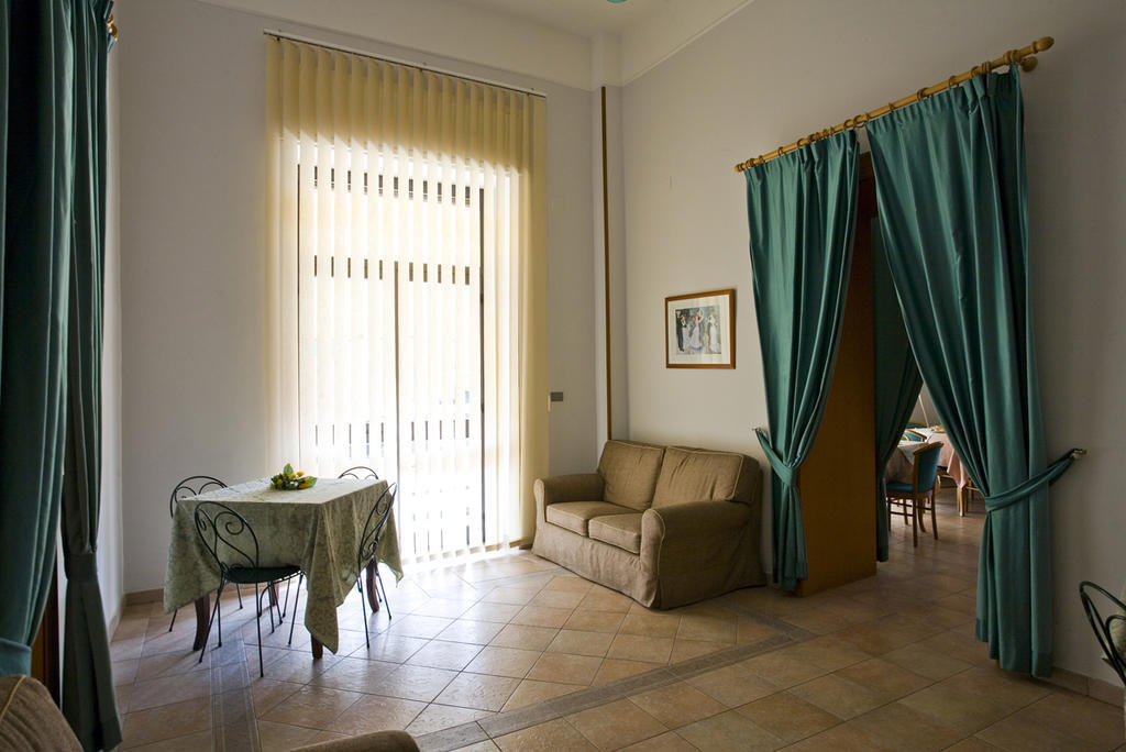 Hotel Vittoria Sapri Exteriér fotografie